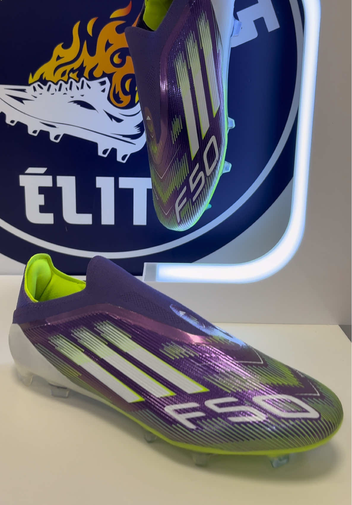 F50 radiant blaze Laceless 😍  120€ sur notre site  #crampons #footballtiktok #adidas #f50 #soccerboots