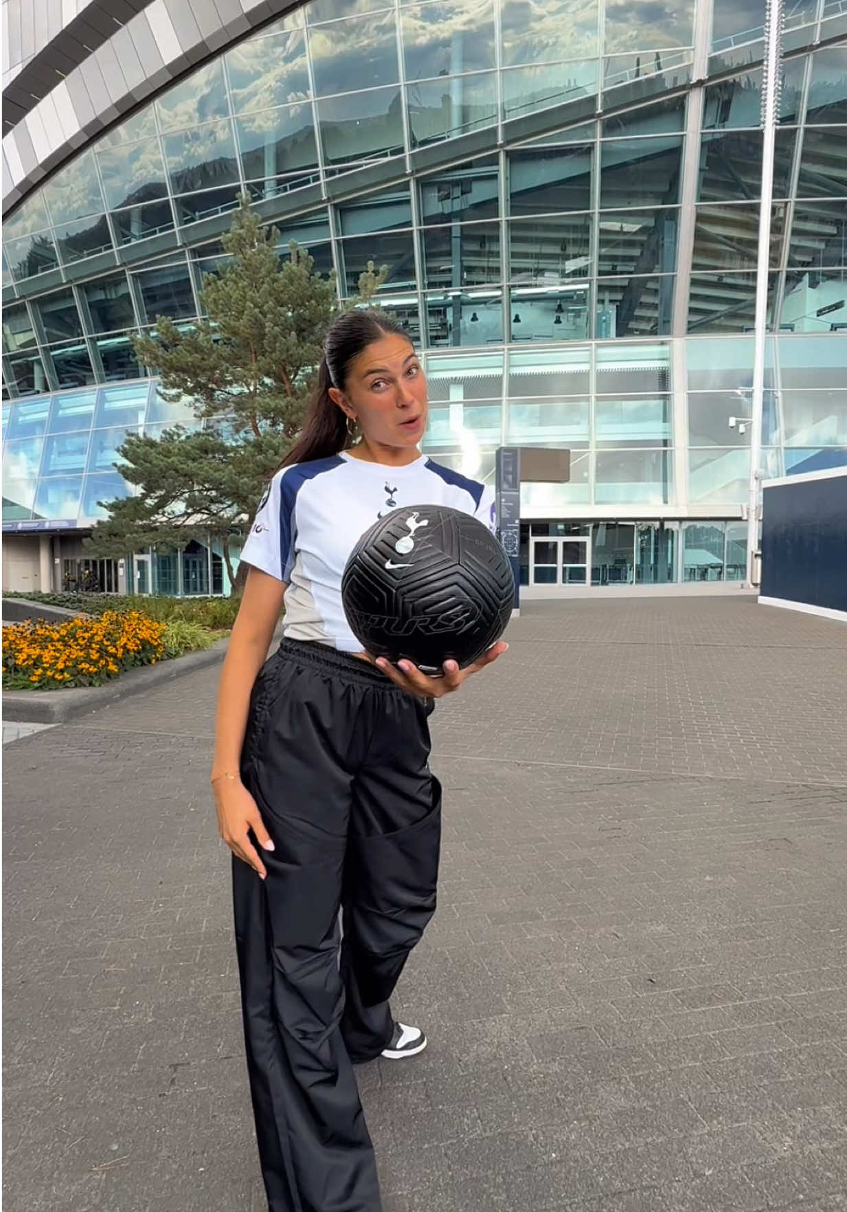 Thanks for the help Dragusin 👀 (running on top of the stadium was scary)