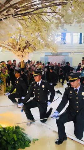 Tradisi Pedang Pora Alumni Politeknik Imigrasi. #pedangpora #perwira #poltekim 