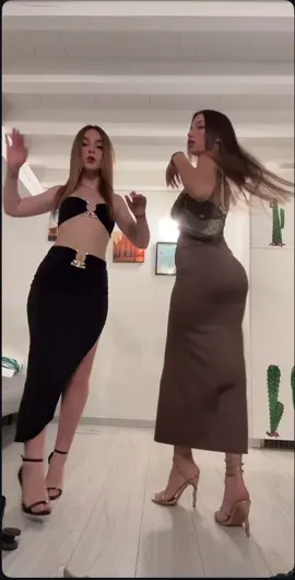 Two very pretty women dance in evening dresses💕🥰😍❤️ #fyp #beauty #hot #girlgroup #brunette 