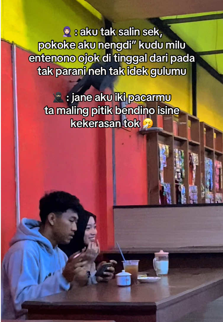 Ora kabeh wong wedok butuhe perhatian contohne nyi loro kidul butuhe tumbal 😩 #ojosuwesuwe #bojoneuwong #dangduttiktok #katakatastory #trendingsong 