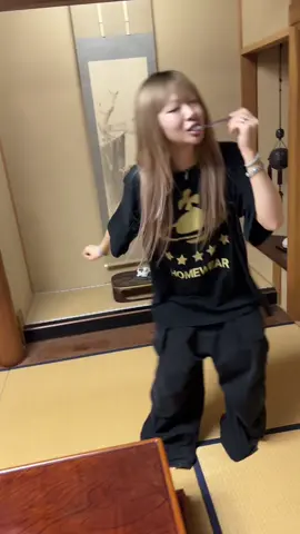 we twinning… same Kapital pants as the GOAT 🔥🙏 @😏 #mollysantana 