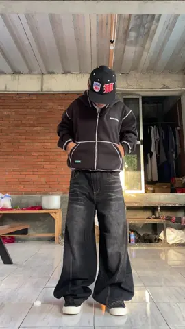 #outfitideas#hoodieboxy#baggyjeans#streetwear#fyp 