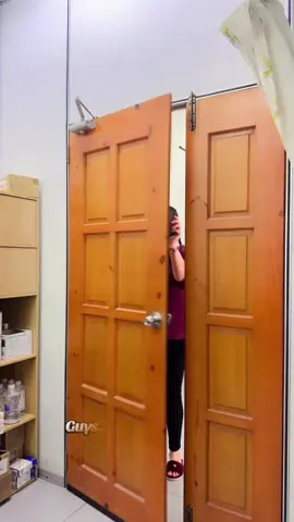 😆 Bila doktor in-charge ajak semua join TikTok… 🎶 “My name is NO, my number is NO…” 🚫 Semua terus angkat papan tanda NO ✋🤣 Jangan risau, kat Klinik Mediviron Jugra Banting, kami tidak akan cakap “NO” 😉  👉 Datanglah ke Klinik Mediviron Jugra Banting, kami ada doktor berpengalaman & staf yang mesra. 💙 Jadikan klinik ini klinik keluarga anda, kesihatan anda sentiasa dijaga!