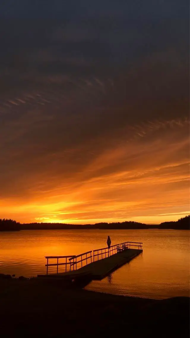 More photos on Instagram @daniel.photogrphy #sunset #goldenhour #foryoupagе #fyp #landscapephotography 
