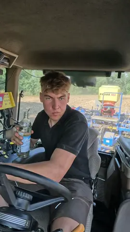 Immer im Stress🫣🤏🏼 #landwirt #work #SnackTime #cabview 