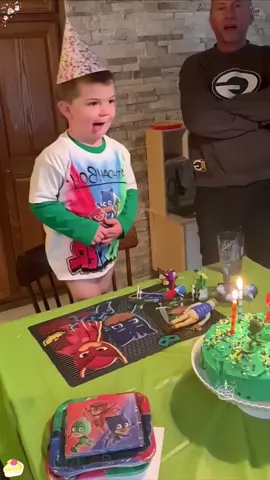Funny baby birthday fails #foryou #fyp #funnyvideos #happy #baby #cutebaby #funnymoments #funnyvideo #funnybaby #birthday 