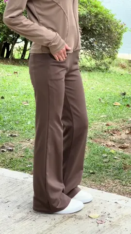 Bootcut pockets in code coffeee 😍🔥#bootcut #pocket #sportwear #jdenmalaysia #jden 