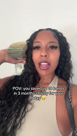 This just birthday money haha! 🥳 #viral #fyp #virgoszn #savingmoney #dubai🇦🇪 