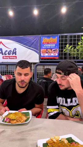 @Bizzou @Sam.yoksa Today we try in Indonesia food aceh its so delicious you should try it ##fyp##jakarta##indonesianfood##makanan##aceh  