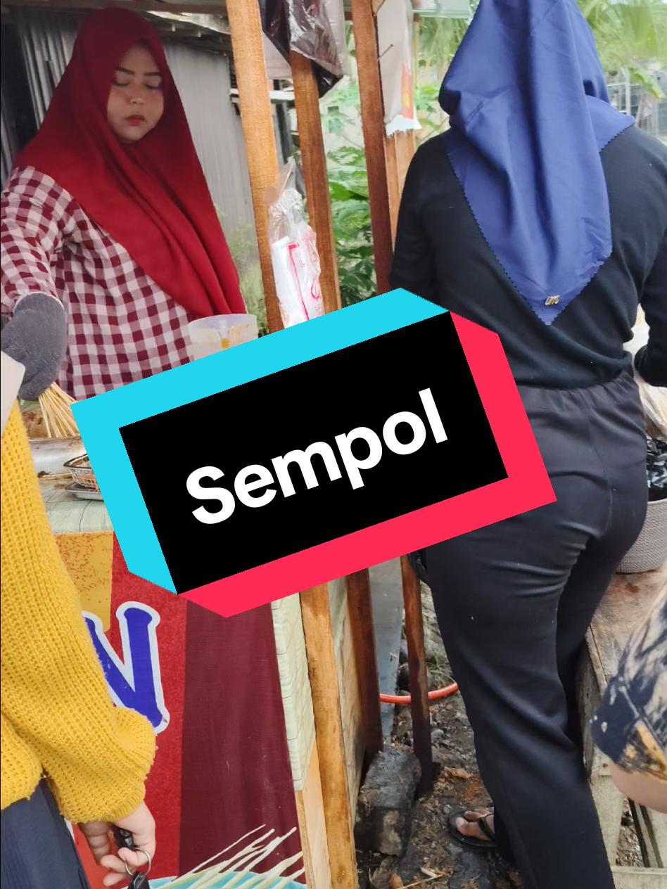 Dunia Persempolan Barabai #jajan #kulinertiktok #foryoupage #barabaibungaskalsel #kalimantanselatan 