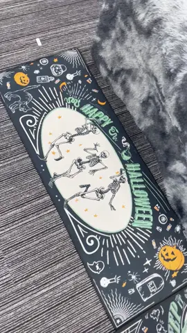 its such a cool rug! 🖤🖤🔥 #skeletonrug #halloweenrug #halloweenrunner #rug #rugs #gothic #goth #gothicrug #macabre #halloween #halloweendecor #coffin #coffinrug #SpookySeason #spooky #halloween #halloweenrug #halloweendecoration #skeletondecor #halloween2o24 #halloweenrugs #halloweenideas #halloweeninspo #halloweeninspiration #halloweenathome #halloweenkitchen #halloweenkitchendecor #Halloween2025