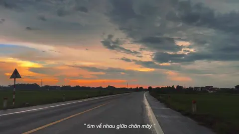 #CapCut nắng dưới chân mây (cover) #xh #hoanghon 