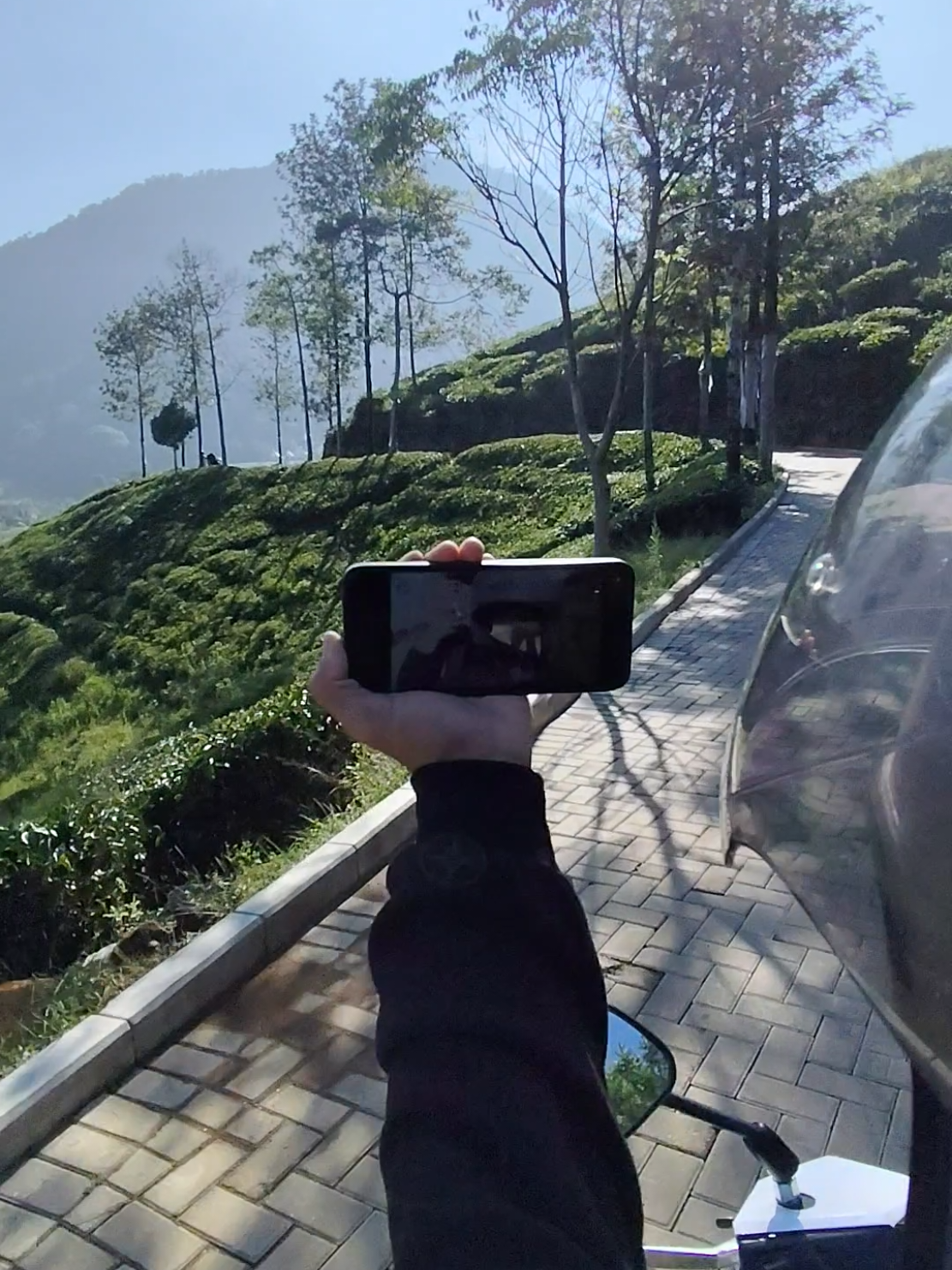 Aku+Kamu+Telaga Saat 🛵 #telagasaatpuncak #puncakbogor #fyp 