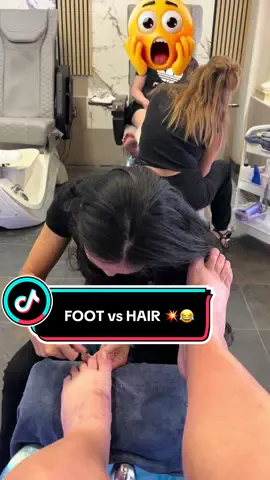I’m doing her toes, and her foot is pulling my hair 😩💇‍♀️ This is not a pedicure… this is a battle! 💅👣😂 #NailTechLife #PedicureFails #SalonHumor #FootAttack #HairPulling      
