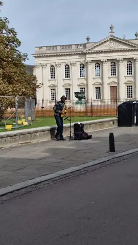 🎷✨ A burst of joy on King’s Parade today! A positive soul filling the air with sweet saxophone vibes 🎶💛 Hands can’t help but come together in applause 👏🌟#KingsParade #StreetVibes #LiveMusic #SaxMagic #PositiveEnergy 