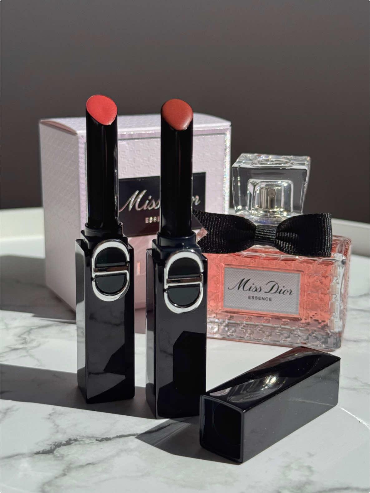Rouge Dior on Stage Ultra Longwear Lipsticks New slim lipsticks from Dior! My picks: 🧡168 Copper Attraction 💗226 Daring Blush These have a glossy-shine finish and a melting, balmy texture. They feel nourishing and comfortable on the lips, slightly rich but never heavy - and impressively long-wearing. I’m already thinking about adding more shades to my collection! ✨ #dior #diorbeauty #diormakeup #diorlipstick #lipstick 