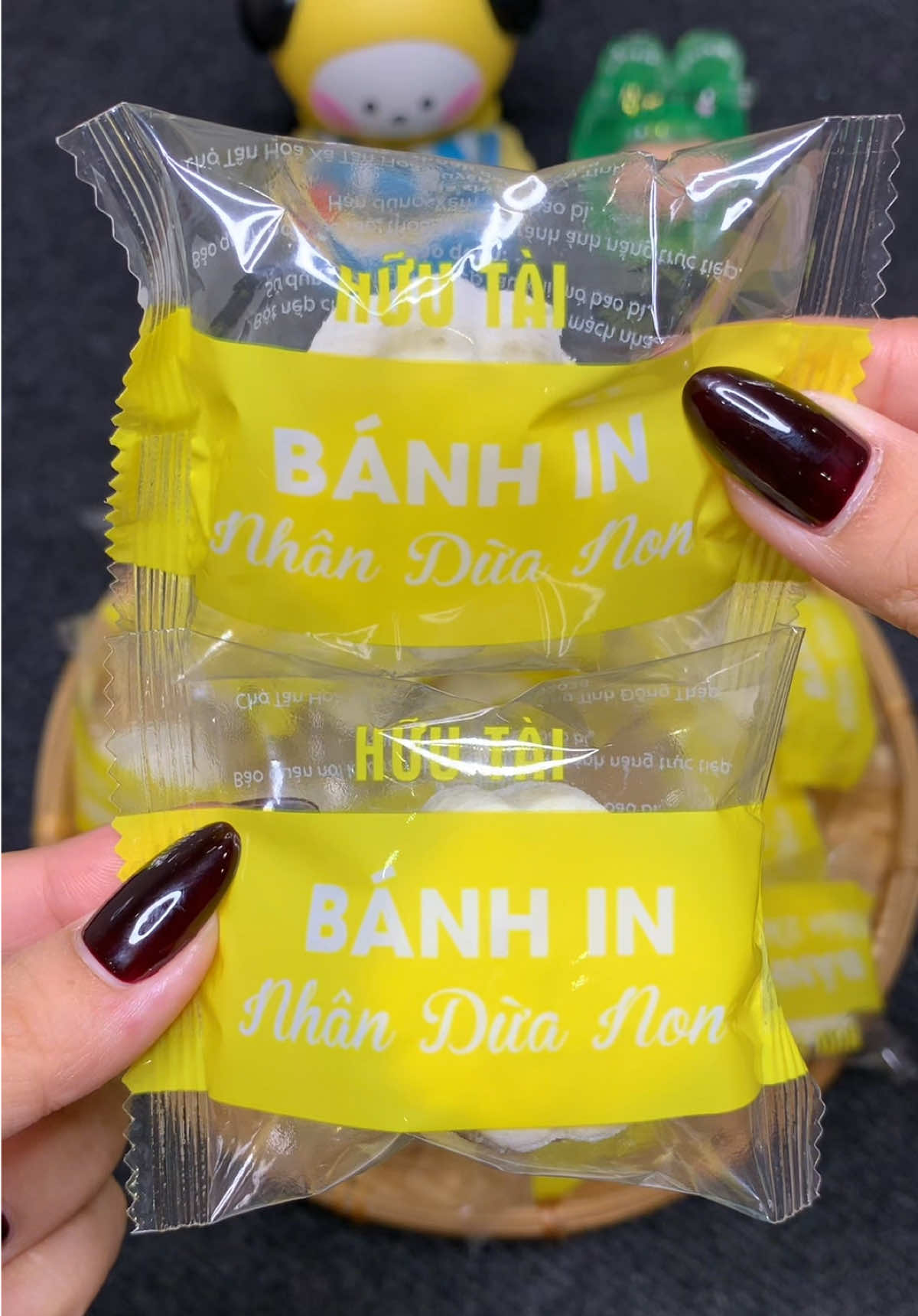 Bánh in dừa non nào mấy c ơii #banhinnhanduanon #banhin #anvat #foodreview 