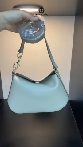 Siapa yang bingung kalo ada acara mau pake tas apa? bisa banget pake tas cindy nii jangan lupa checkout yaa #fashiontiktok #OOTDReady #taslokal #lescatino #indonesia 
