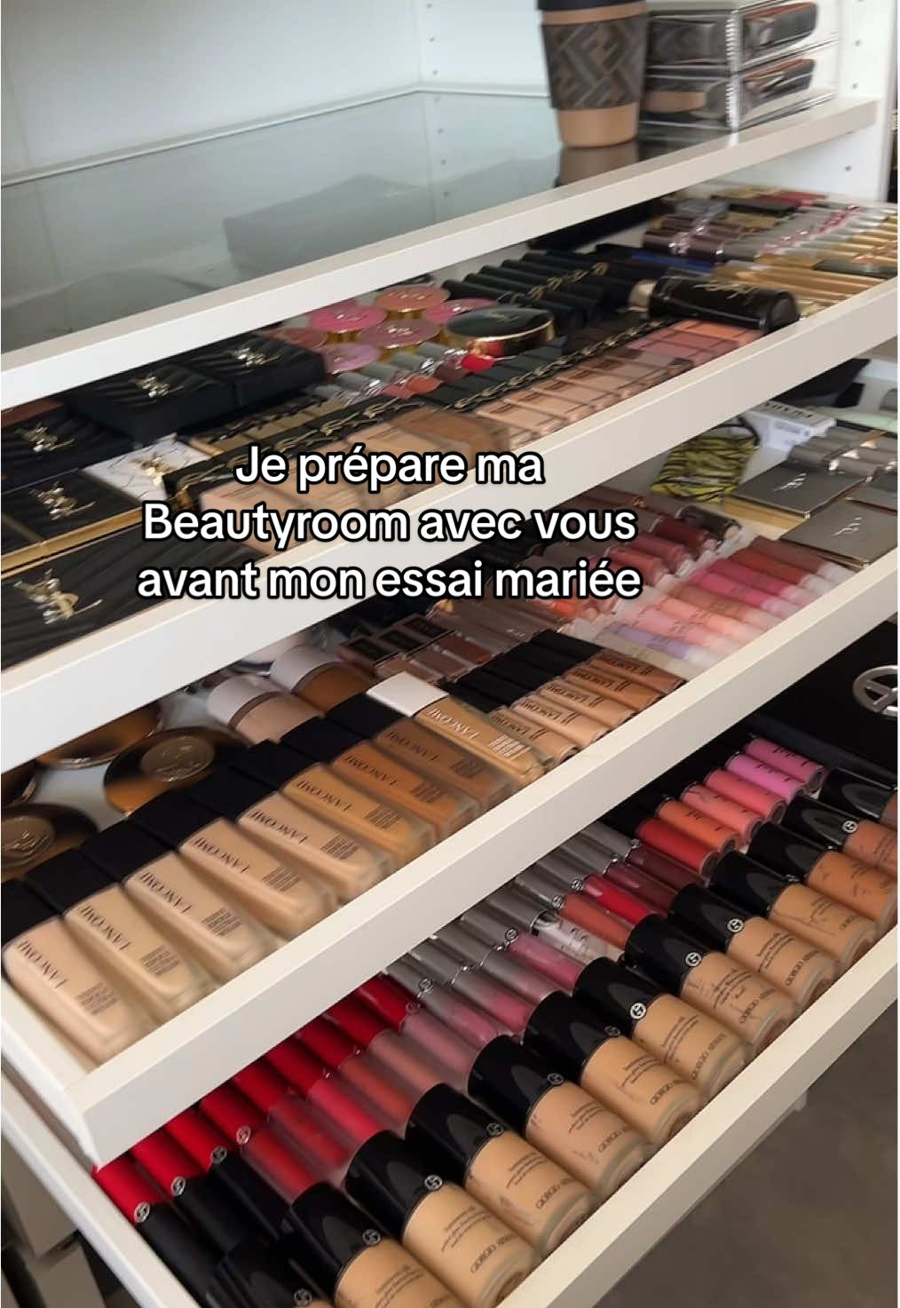 Je prépare ma Beautyroom avec vous avant mon essai mariée  #makeup #beautyroom #luxe #makeupartist #beauty 
