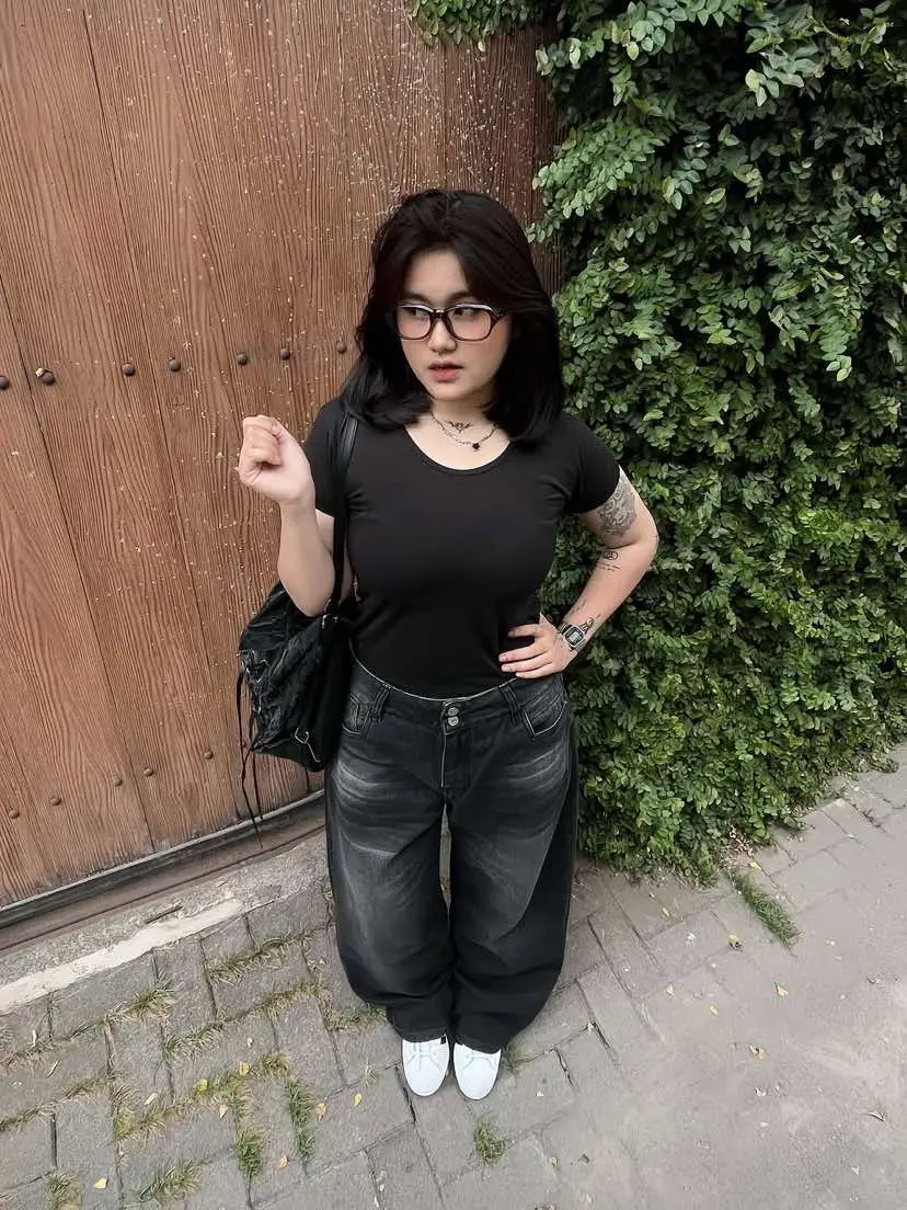 Inspirasi outfit kece dari Kk cantik ig/ tik tok : @nabieelll_📸📌 #ootdgirls #ootdinspo #ootdinspirations #OOTD #outfitinspiration #girlsdontcry #outfitoftheday #outfit #outfitideas #simpleoutfitideas #ootdcewekkekinian 