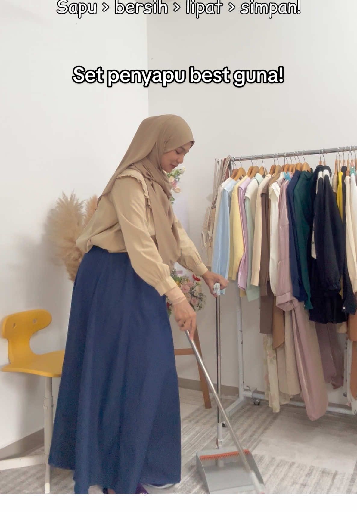 Memang berbaloi beli penyapu ni #setpenyapu #penyapu #penyapulipat #penyapuviral #penyapusawang 