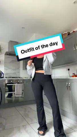 Outfit of the day the zip up jacket has been removed so couldn’t link that #Outfit #OutfitOfTheDay #TiktokShop #Clothes @MOOSLOVER 