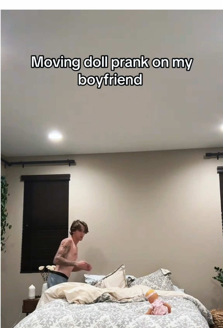 Possessed Doll Pranks#funny #prank #interesting #doll #scared 