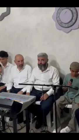 صفه لي ❤️ . . . . #محمد_رسول_الله #المولد_النبوي #foryoupage #foryou #صفه_لي_يامن_رأيت_الحب_ليلا 