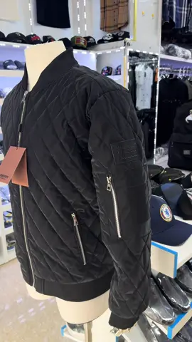 Áo khoác phao trần trám b.b.r lên giỏ hàng cho ae, ibx dép lào Bin Shop ngay🔥🔥🔥#xuhuong #xuhuongtiktok #fyp #hottrend #thoitrangnam