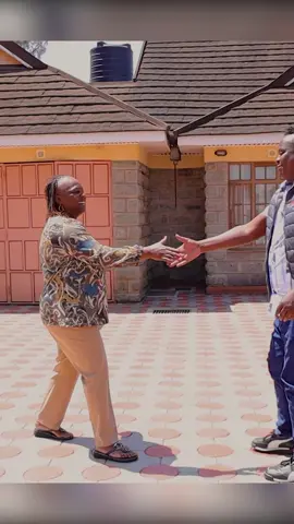 Enjoying the afternoon with the young creators and artists; Waithaka wa Jane, Tonny Young, DJ Dibul, Mbote Njogu, Wanjiru wa Waya, and Samuel Githaiga at the Wamunyoro residence. Let’s keep nurturing young talent because the future is digital.