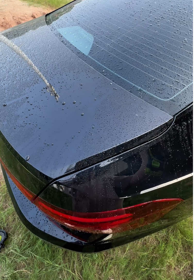 Skip rags—they hurt paint! 😎 With this blower: One pass dry at home, forget car wash shops! ✨🚗 New version battery longer, carrying case, charger. Steal under $40! 👇#blower #CarCare #multiuse #tiktokshop #fyp