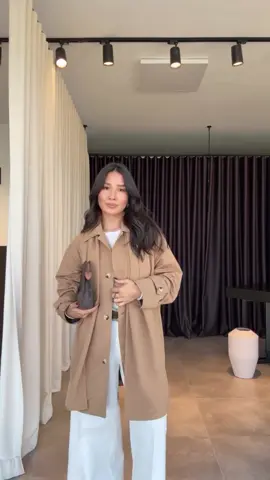 Massimo kartlı etiketli şal detaylı trench 2 rengiyle sitede🤎  www.nuguonline.com  #fyp #butik #kesfet #keşfet 