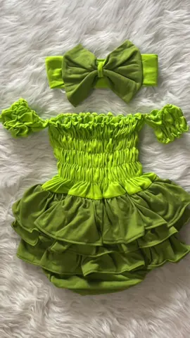 Monthly Milestone ootd idea for your baby girl 💖 #babygirloutfit #babygirl #tinkerbell 