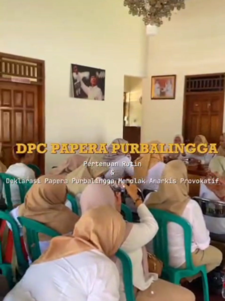 PAPERA DPC Purbalingga mengajak seluruh masyarakat untuk menjaga keamanan dan kenyamanan di lingkungan masing-masing. Jangan mudah terprovokasi, jangan mudah terhasut. Situasi sulit hanya bisa kita lewati jika kita saling menahan diri, menjaga persaudaraan, dan tetap solid. 🤝 Bersama kita kuat, bersama kita aman! @prabowo @sudaru_sudaryono @don_muzakir #prabowo #indonesia #sudaryono #donmuzakir #indonesiacerah 