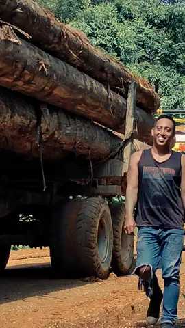 Stelan Penjahat #loggingtruck #mercedesbenz 