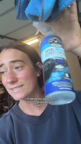 You guys, it smells perfect again 🙌🏼🙌🏼🙌🏼 #dayinmylife #toddlermom #motherhood #suburban #momcar 