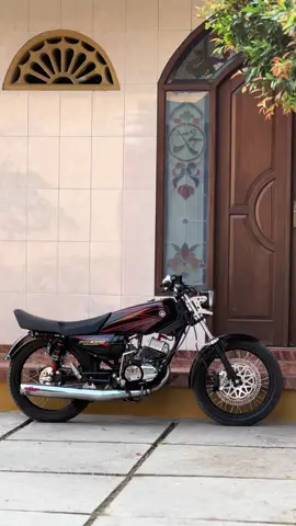 Pesona motor tua👨🏼‍🦳#rxkingdesa #2takindonesia #2stroke 