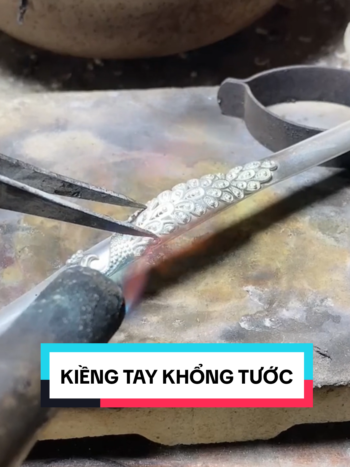 Kiềng tay khổng tước bạc  #huyk #vienchibao #a4 #c #L000582 
