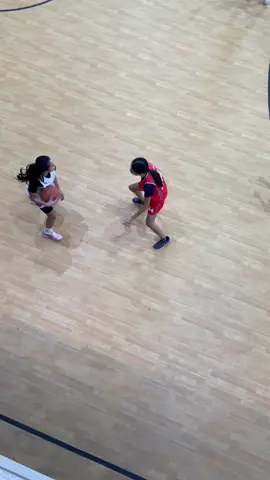 Hẹ hẹ@Thanh Hoang #gaixinhbongro #basketball🏀🔥💯👌🏻💪 #hyperhall #fanbongro #5x5 