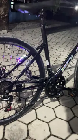 menyalaaaa #tiktokaffiliate #lampusepeda #sepeda #gowes 
