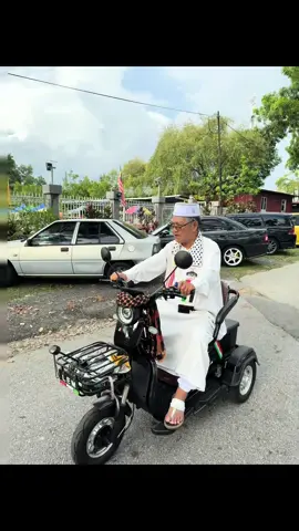 WALAUPUN KESIHATAN KURANG BAIK BEKAS TOK SIAK @Masjid Saidina Ali TETAP JUGAK BERARAK BERSAMA JEMAAH… #CapCut  #foryoupageofficiall  #masjidsaidinaali  #masjidsaidinaalibukitsentosa 