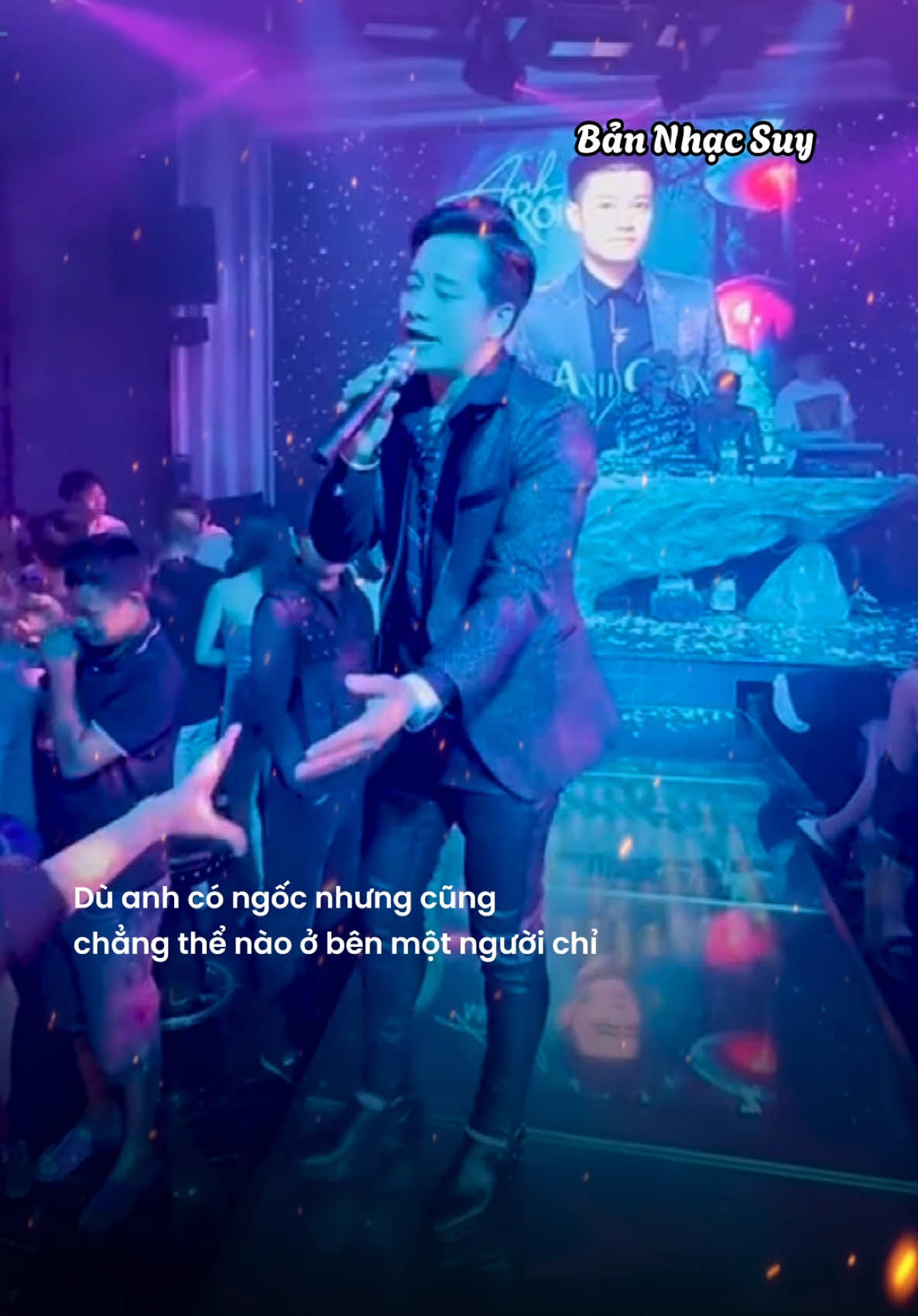 Sâu tận nơi con tim anh đã quá mỏi mệt rồi… “Anh Mệt Rồi - Anh Quân Idol” #anhmetroi #anhquanidol #BanNhacSuy #xh 