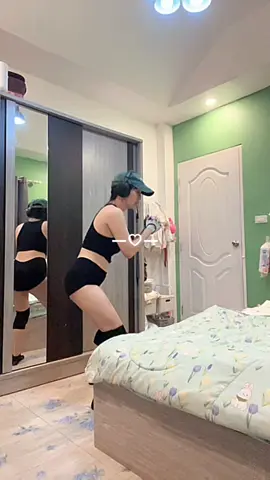 ✌️#อายุ33แต่สมองยังเด็กอยู่😂😂 #ออกกําลังกายง่ายๆได้ที่บ้าน 