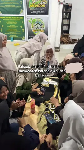 Masyaallahhh Bahagia nya jdi santriii  #bahagiajadisantri #sholawatan#bareng#dipondok 