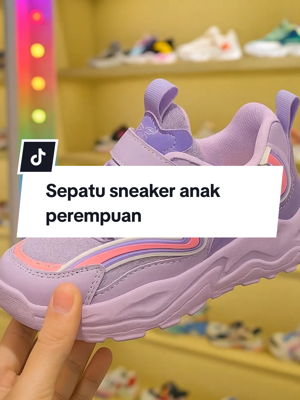 Sepatu sneaker anak perempuan, sepatu olahraga #sepatuolahraga #sepatufashion #sepatusekolah #sepatuanakperempuan  #sepatusneaker 