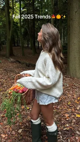 Fashion trends for fall 2025🍄🍃🤩 #trends #fashion #outfitinspo #fallfashion #gilmoregirls 