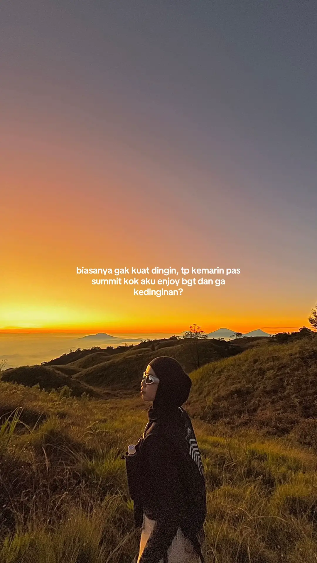 note : baselayer pake sweater rajut ga recomend yah, better pake yg bahannya polyester, spandex yg bener bener menyerap keringat🫶🏻