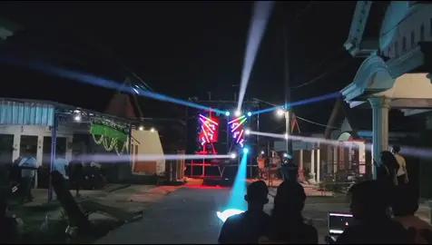 Sinar Music cek sound tipis tipis karnaval cinandang 🔥 #karnavalsoundsystem  #cinandangdawarblandong #karnavalcinandang  #mojokerto24jam #karnaval2025 