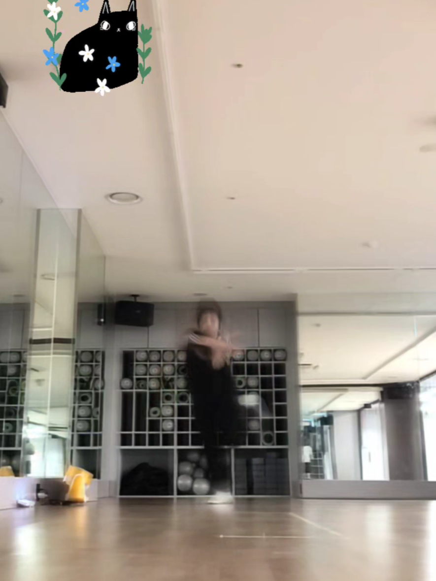피에스타 너무 명곡💗 #izone #fiesta #아이즈원 #fiestachallenge #kpop #choreography #dance #dancecover #댄스 #댄스커버 #challenge #오운완 @officializone 